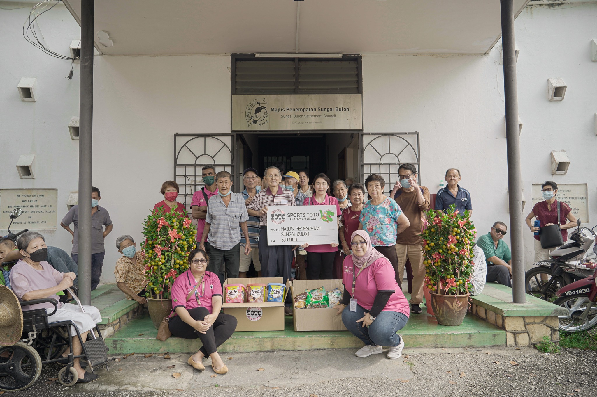 CNY Donation to Sungai Buloh Leprosy Centre